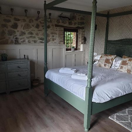 Bed and Breakfast La Maison Ronde Saint-Quentin-sur-Charente Exteriér fotografie